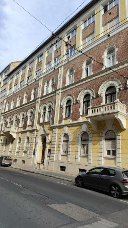 U Home Central Budapest Exterior foto